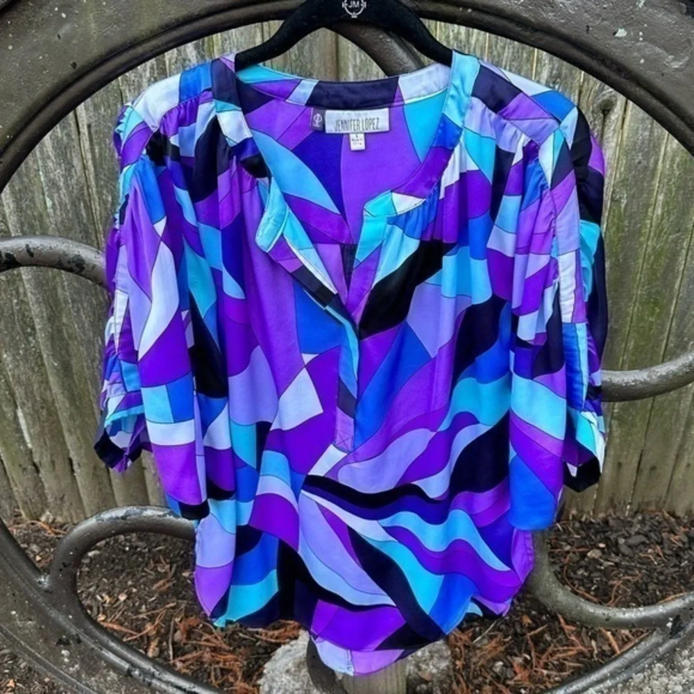Jennifer Lopez Women’s‎ Purple/Blue Flowy Peasant Top (Size Small)